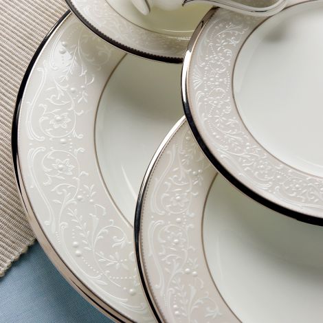 Noritake Silver Palace Dinnerware Set